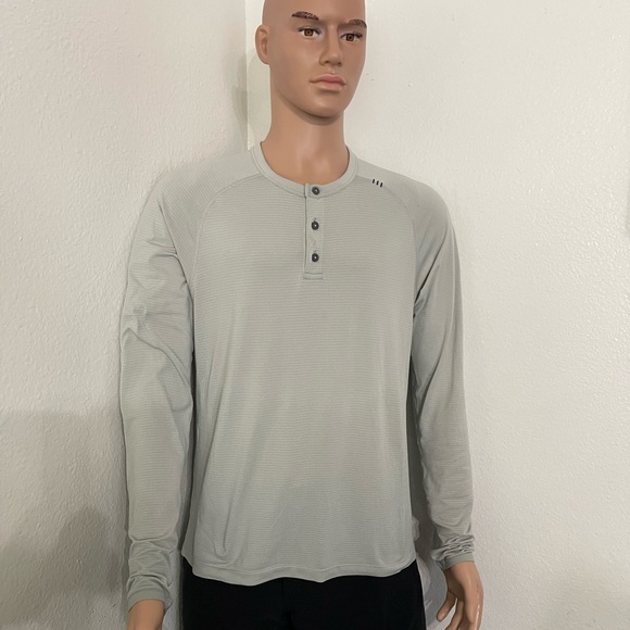 Lululemon" Metal Vent Tech Long Sleeve - Picture 5 of 14